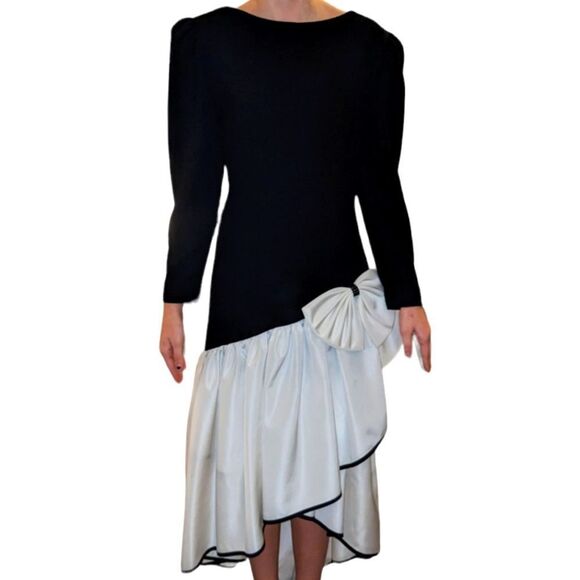 Darcy vintage union made black and white gown - Picture 2 of 13